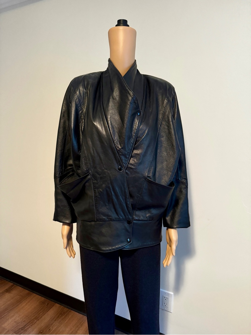 80s Vintage Firenze Black Leather Jacket - Women size M - Picture 2 of 5